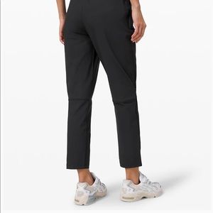 Lululemon Essential HR Trouser